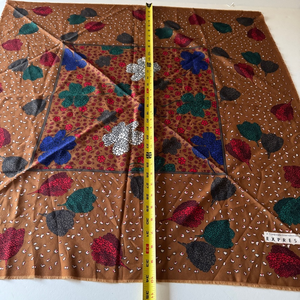 EXPRESS Womens Scarf Floral Multicolor Large 34X34 RN 55285 Made in Italy Casual - Picture 3 of 8